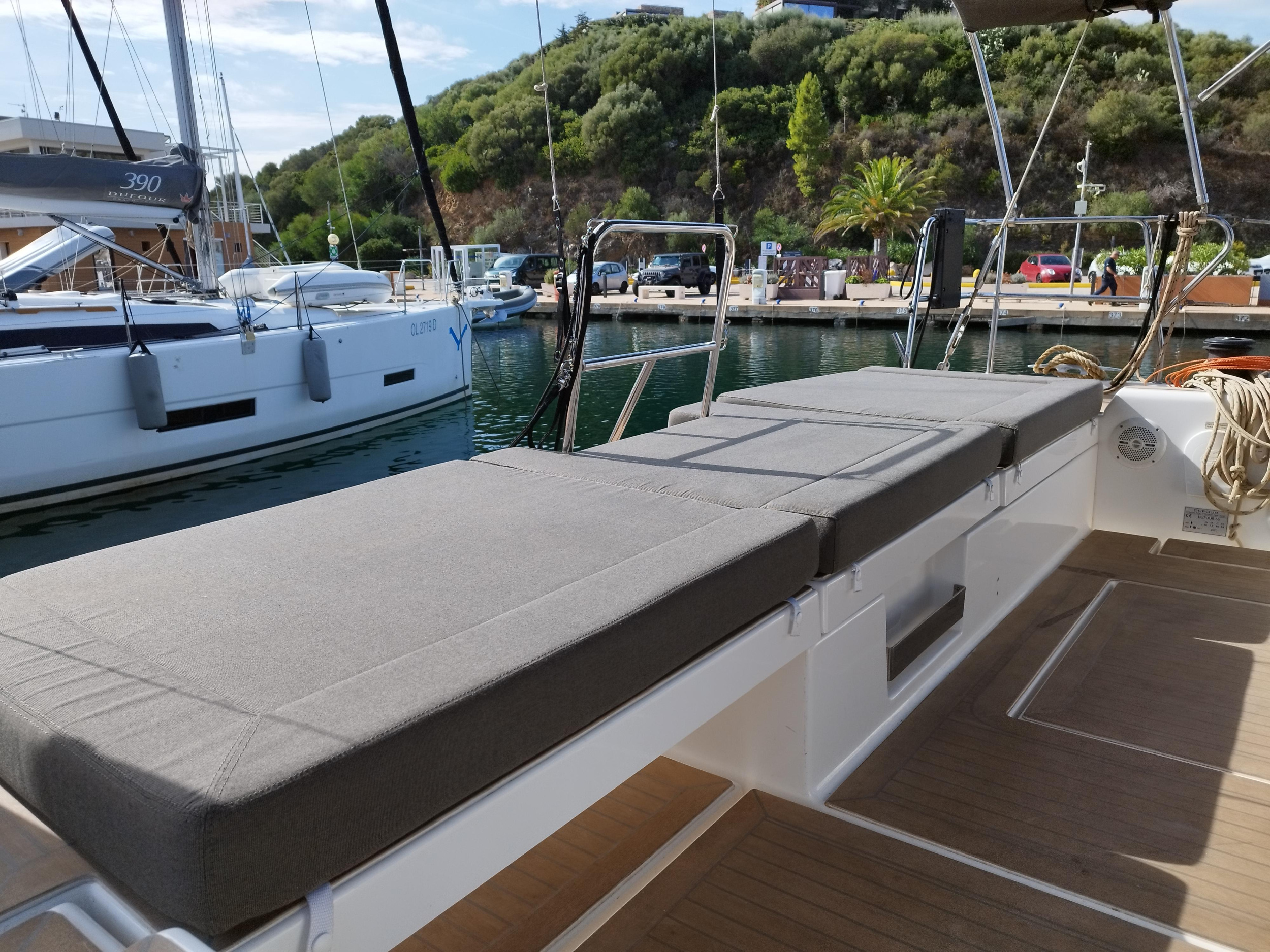 Photo #6 - Dufour 56 Exclusive - 5 + 1 cab. (Albus) en Portisco - 37597