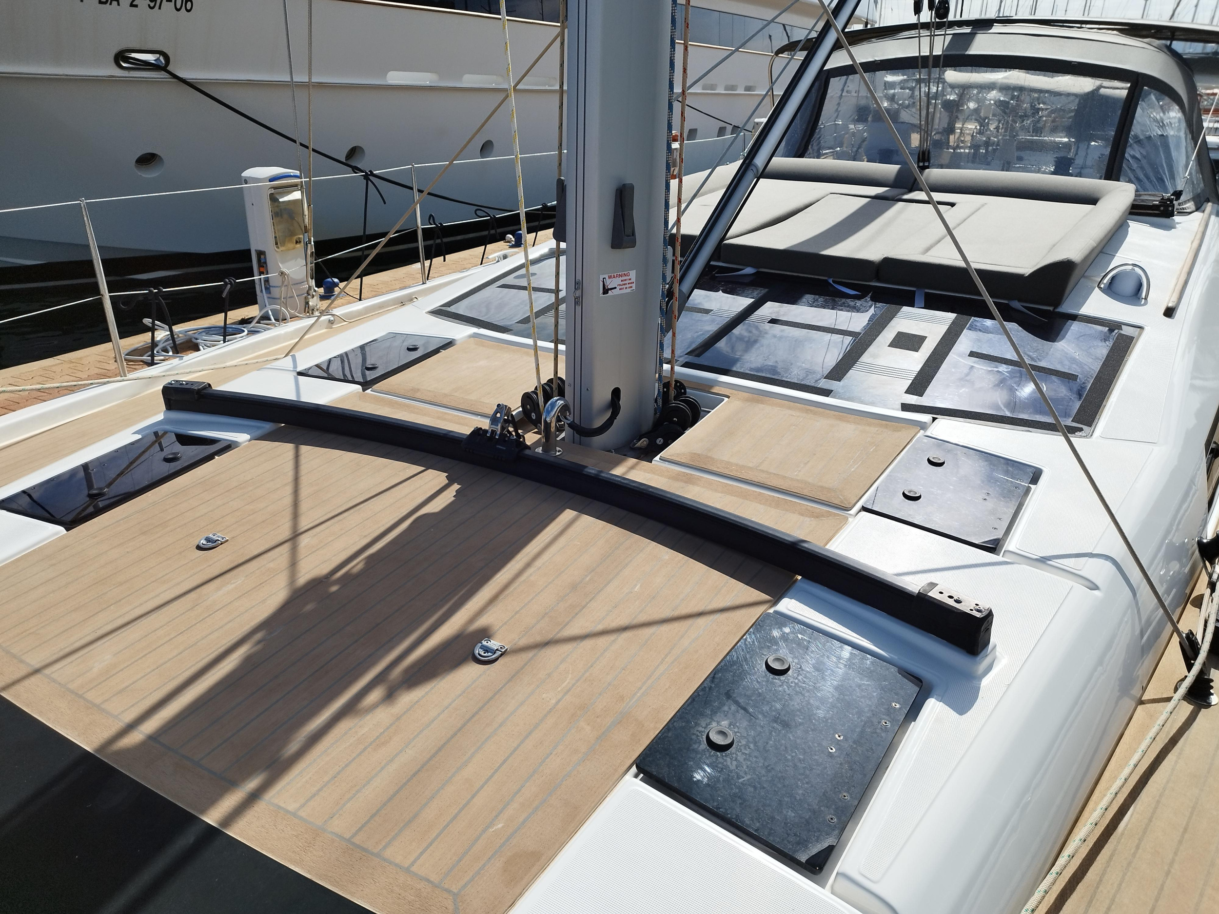 Photo #10 - Dufour 56 Exclusive - 5 + 1 cab. (Albus) en Portisco - 37597