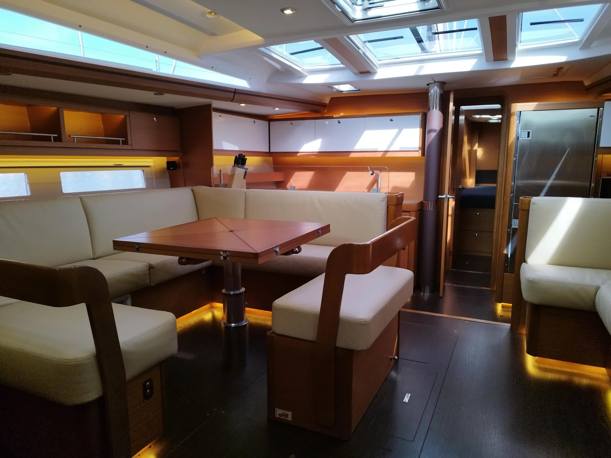 Dufour 56 Exclusive - 5 + 1 cab. (Albus)  - 12