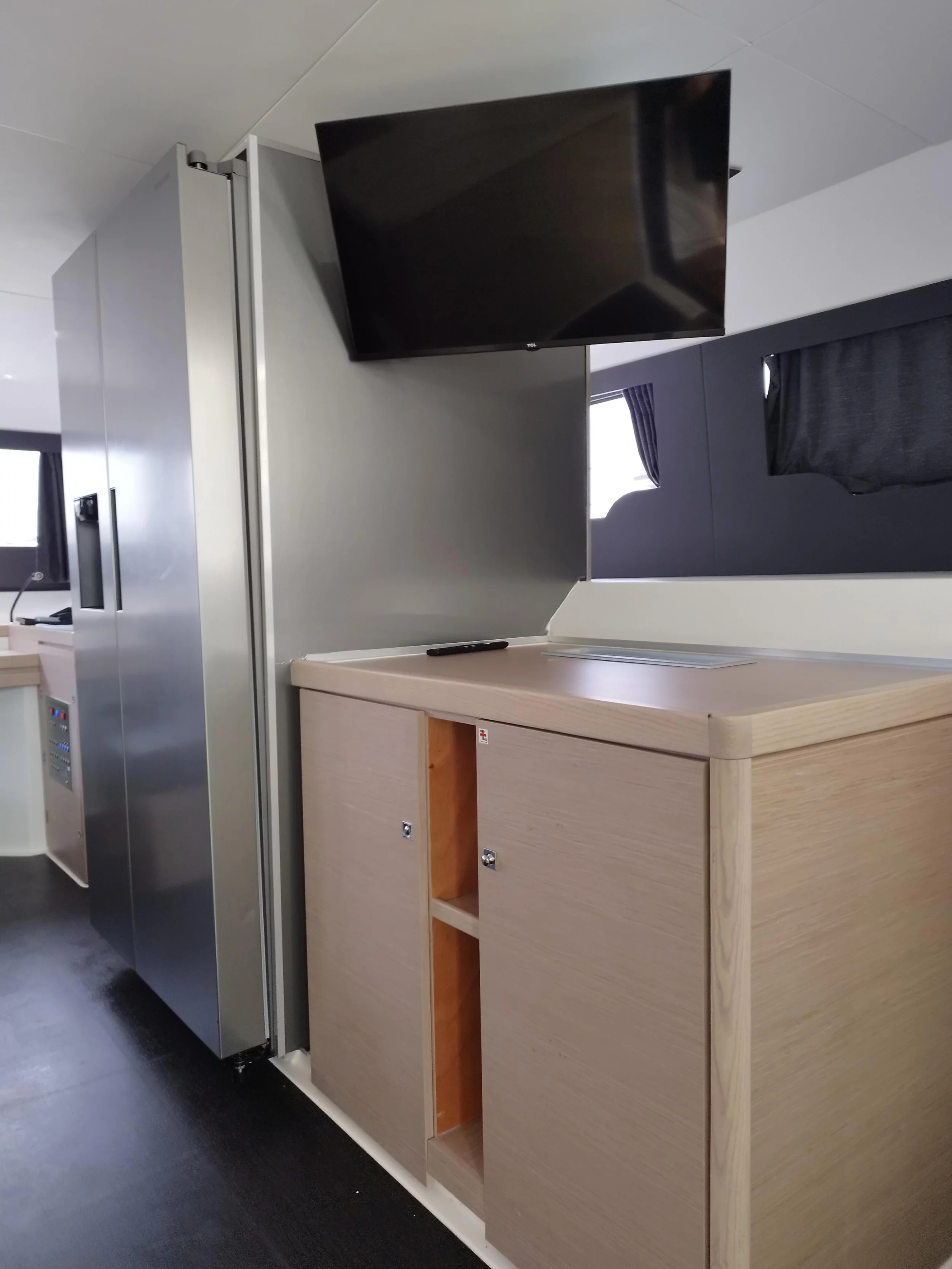 Dufour 48 Catamaran - 5 + 1 cab. (Delphinus)  - 5