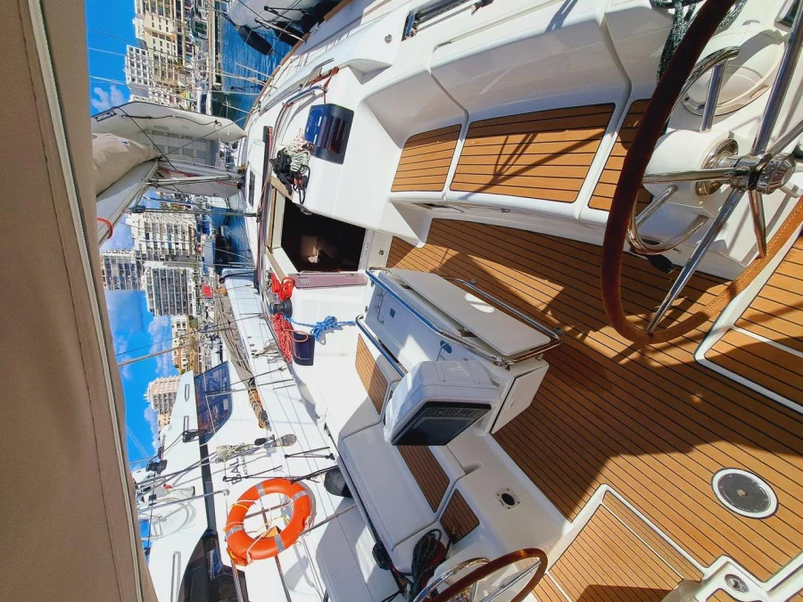 Sun Odyssey 449 (Mientras Tanto)  - 2