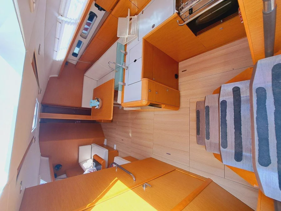 Sun Odyssey 449 (Mientras Tanto)  - 5