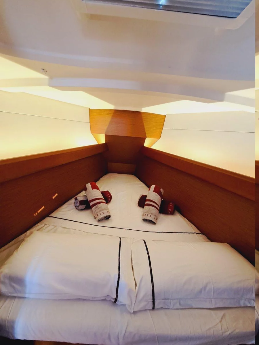 Sun Odyssey 389 (Emilina)  - 7