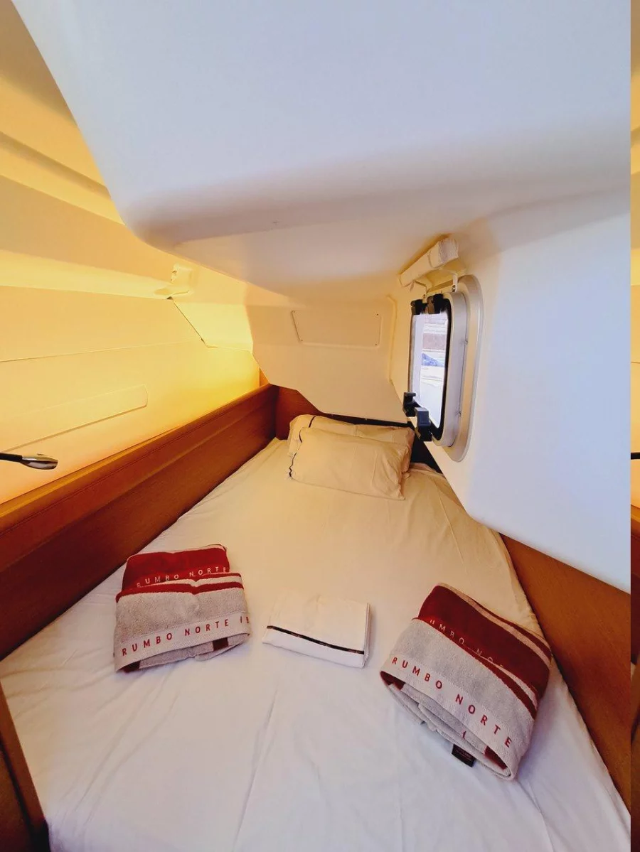 Sun Odyssey 389 (Emilina)  - 13
