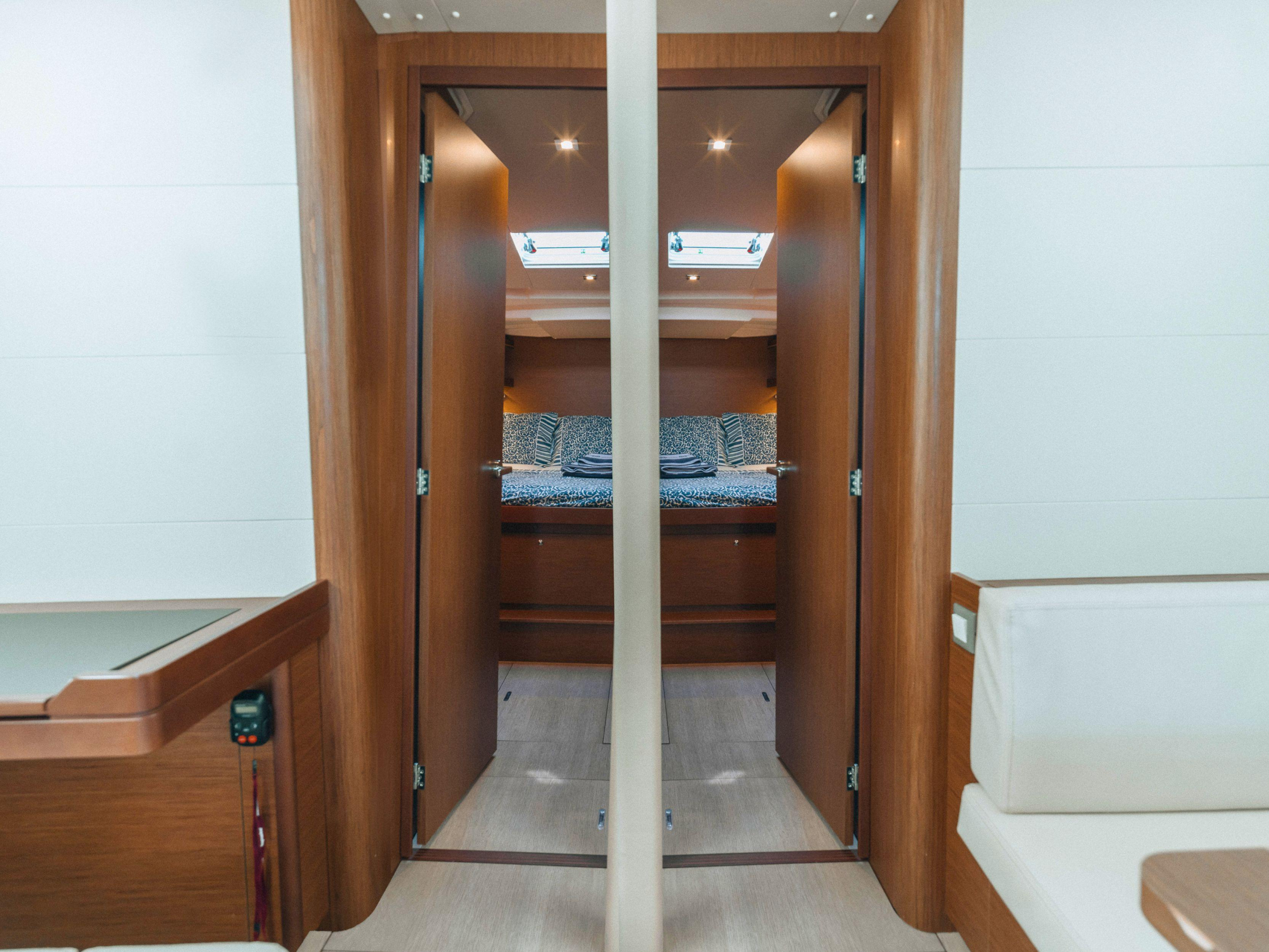 Oceanis 51.1 - 5 + 1 cab. — photo 8
