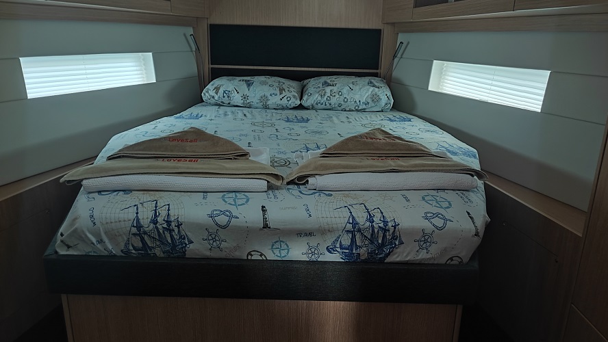 Photo #9 - Bavaria C45 - 3 cab. (Blue Monkey) en Fethiye - 37637