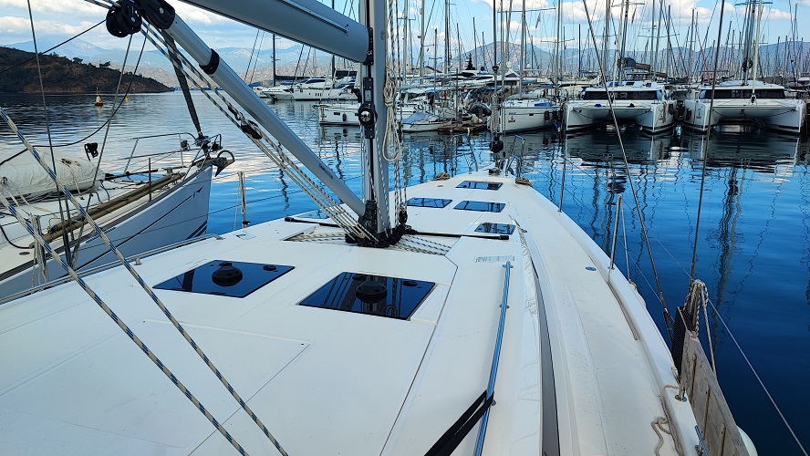 Photo #15 - Bavaria C45 - 3 cab. (Blue Monkey) en Fethiye - 37637