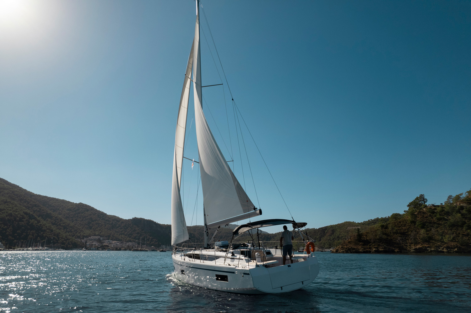 Bavaria C38 — photo 5