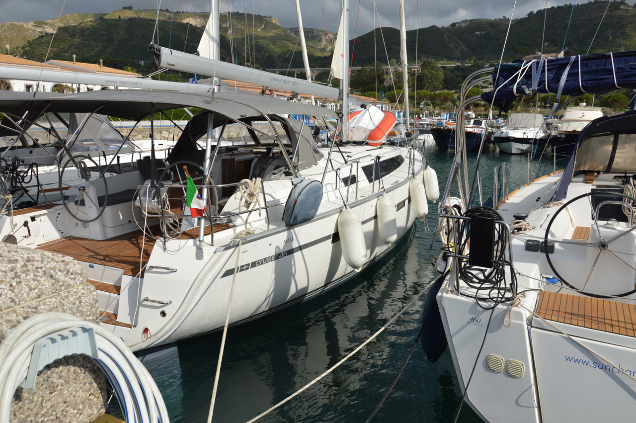 Photo #3 - Bavaria Cruiser 46 - 4 cab. (Mami) in Tropea - 37641