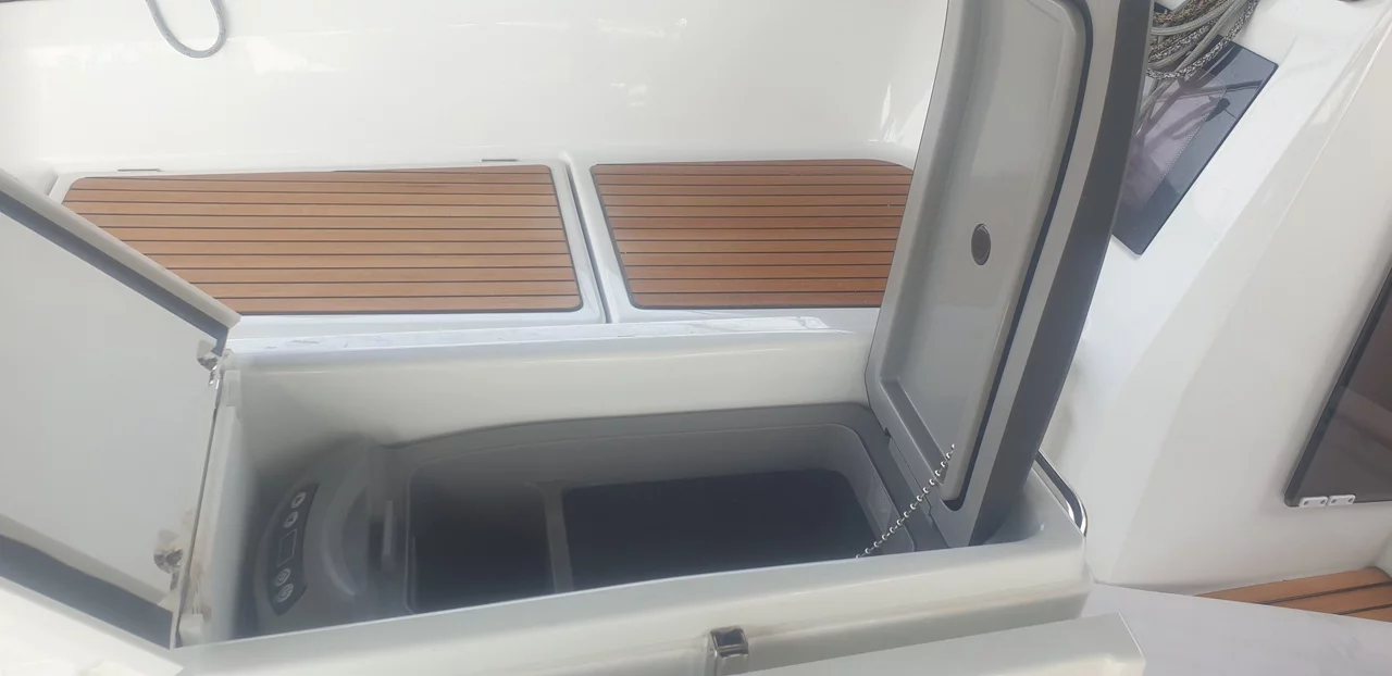 Sun Odyssey 410 - 3 cab. (The song is you)  - 7