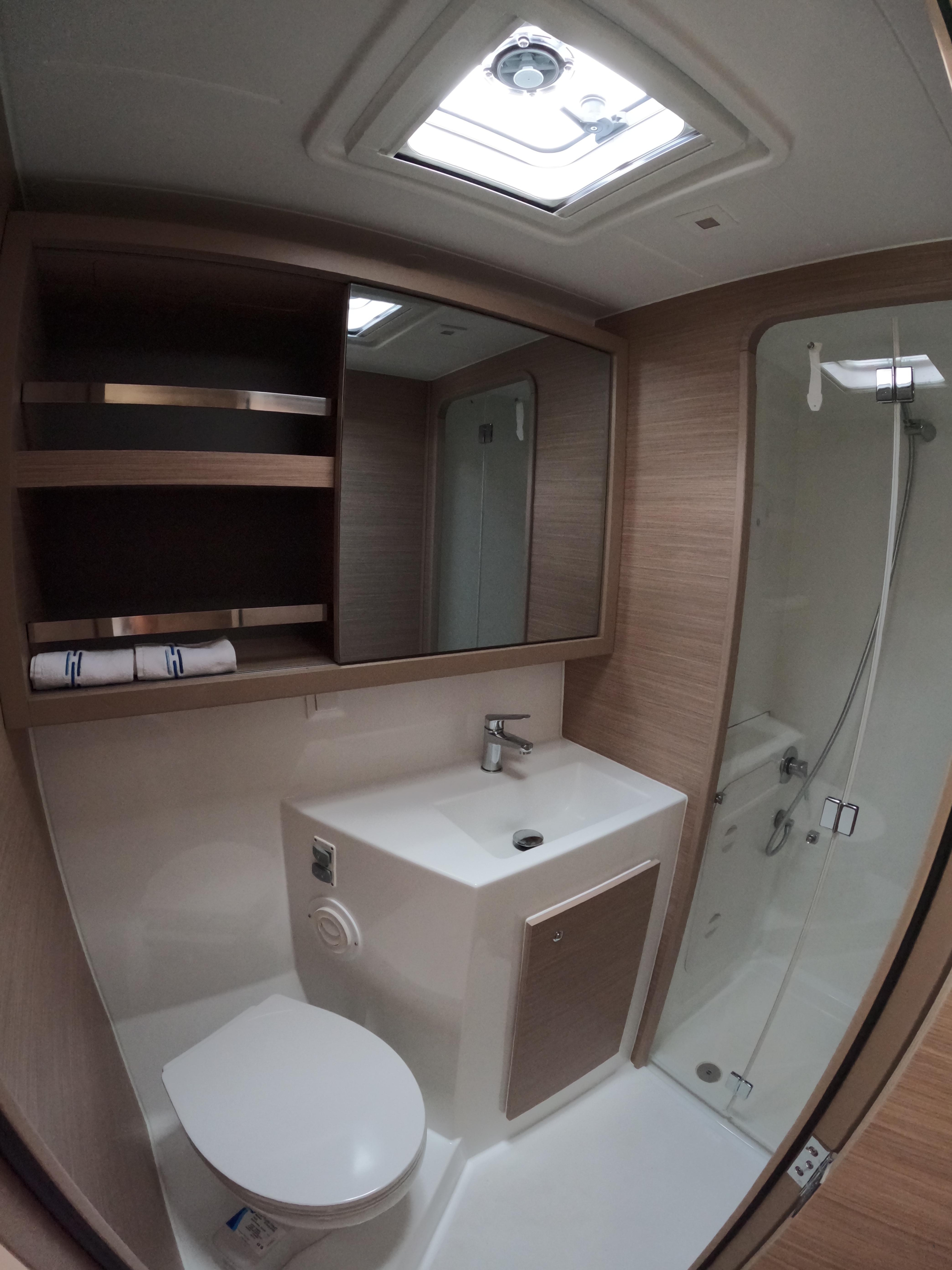 Photo #6 - Lagoon 42 - 4 + 2 cab. (Rena) in Gocek - 37645