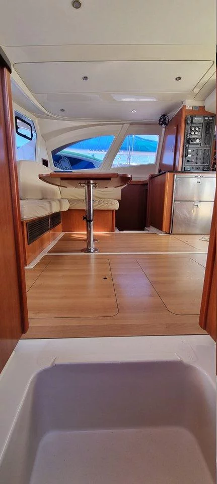 Leopard 44 - 4 + 2 cab. (What Else)  - 11