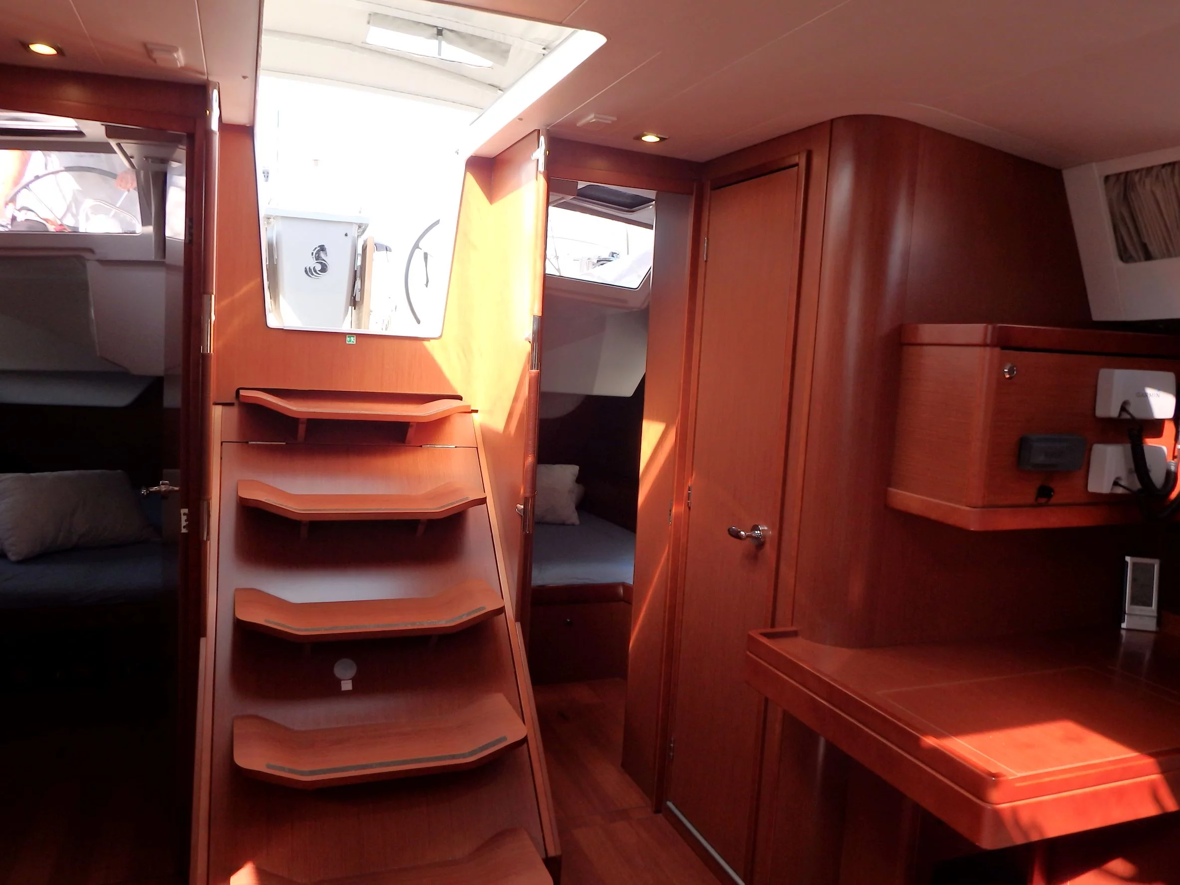 Oceanis 48 - 5 cab. (Joy)  - 12