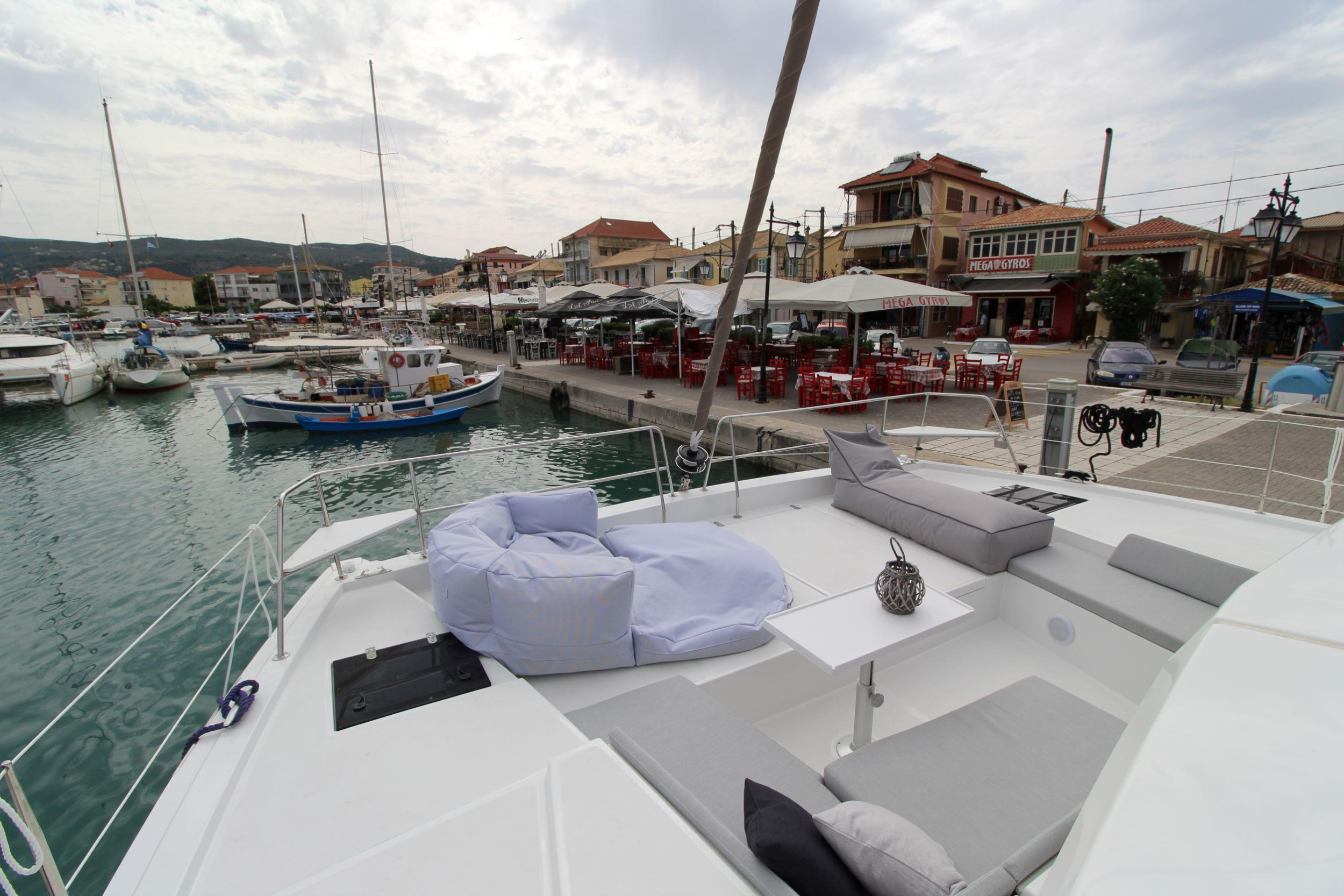 Photo #8 - Bali 4.2 - 4 + 2 cab. (Blue Navy) en Lefkada - 37672