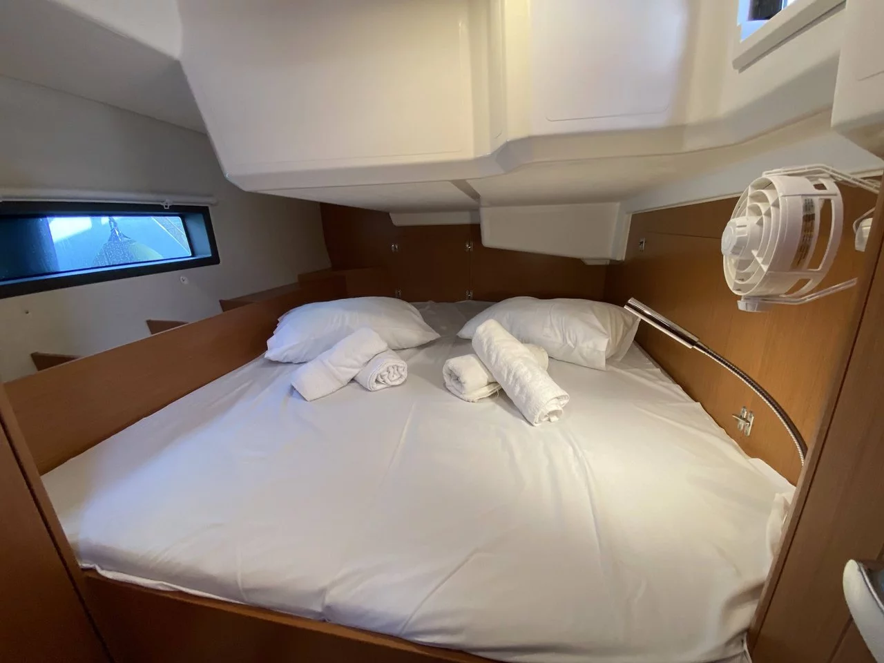 Bavaria C42 (Aeolus)  - 21