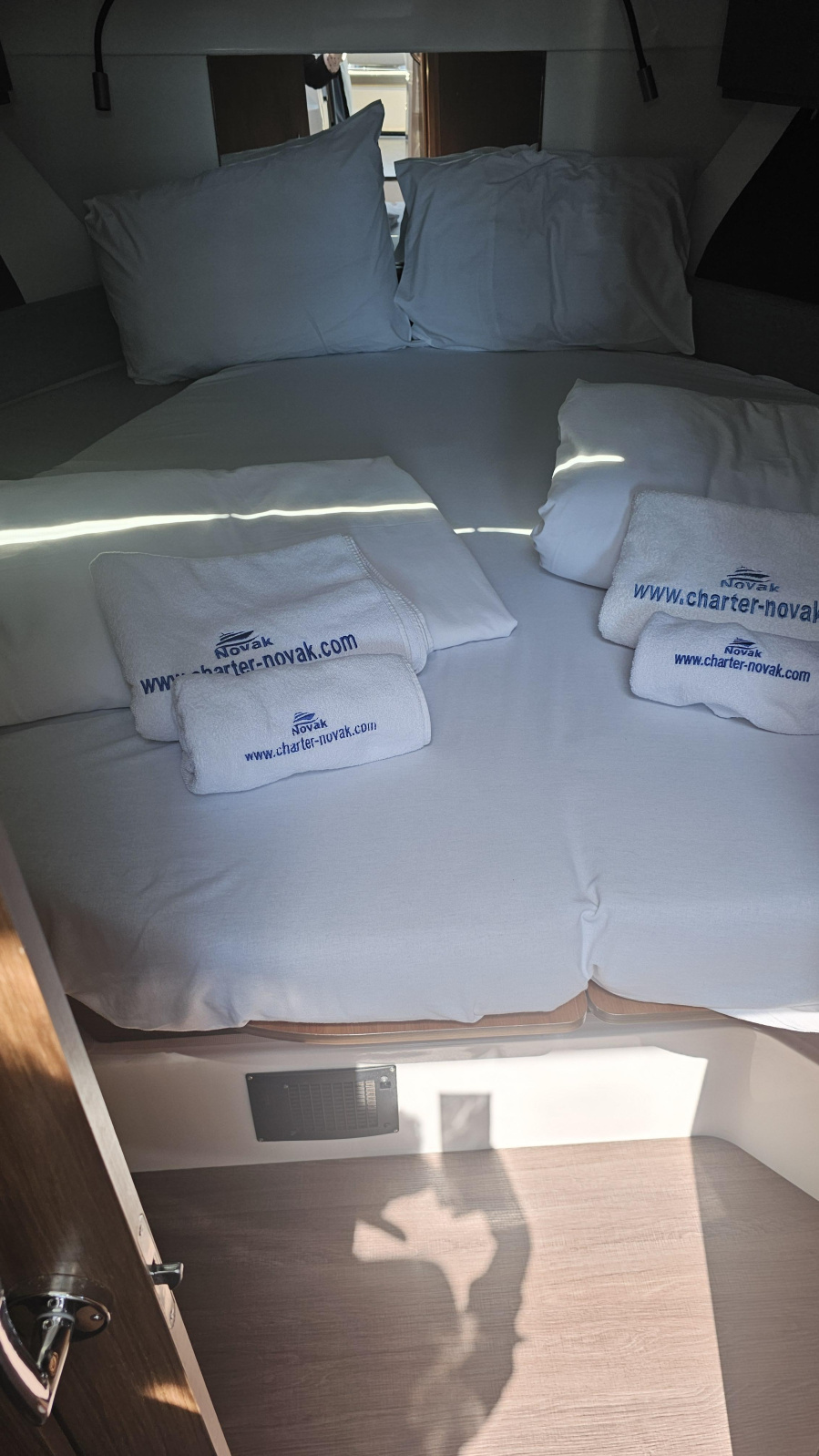 Photo #8 - Antares 9 OB (Escape) in Biograd - 37723