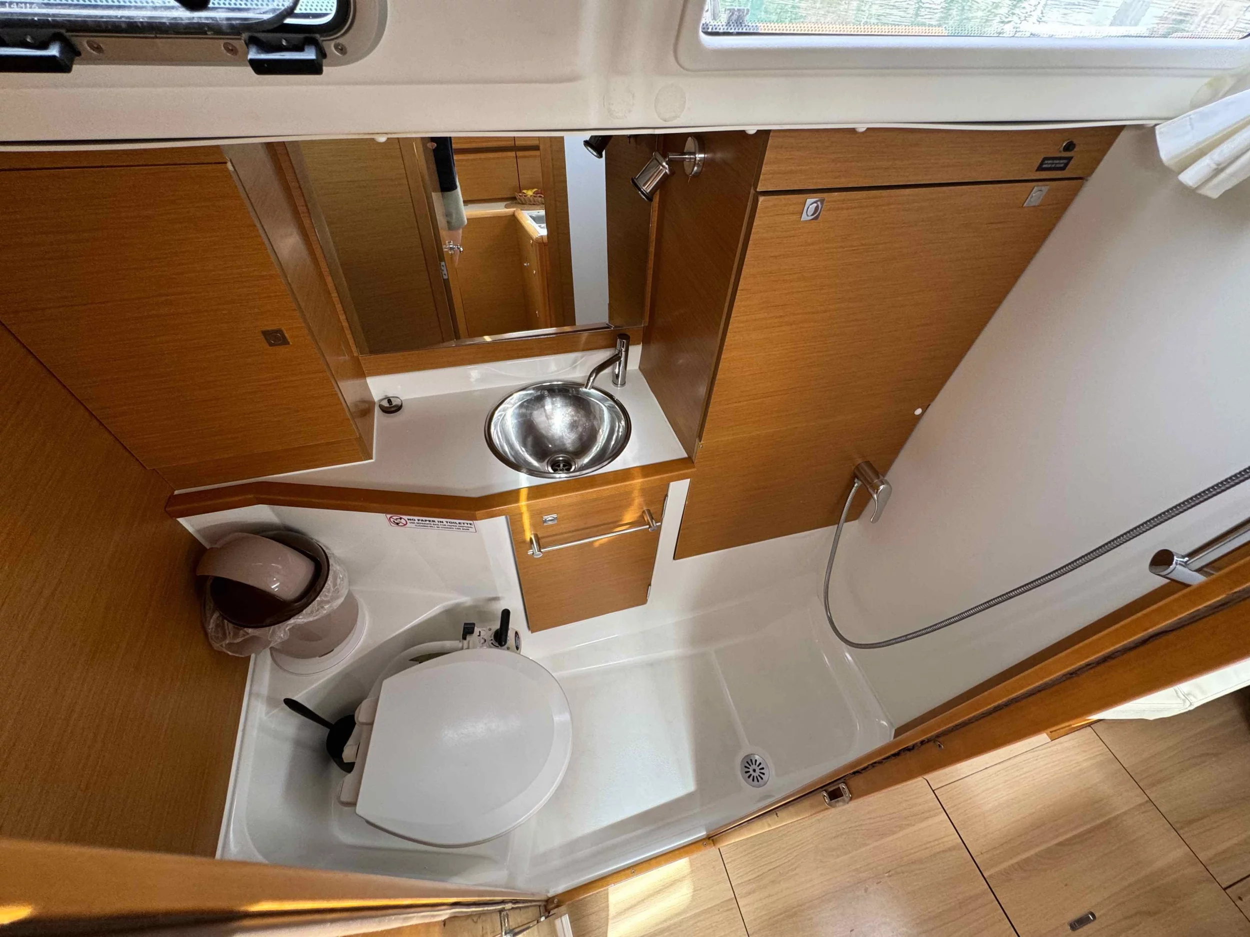 Sun Odyssey 389 (Dust in the Wind)  - 9