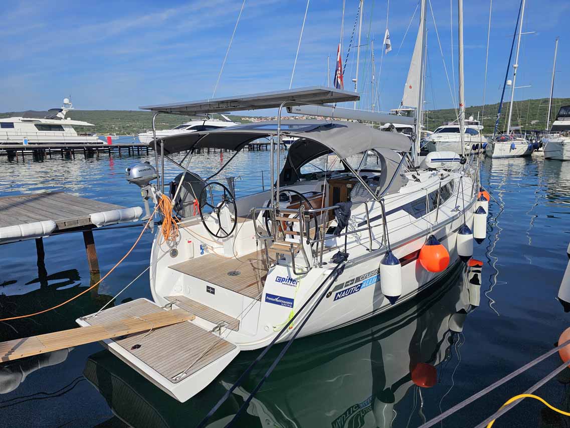 Photo #4 - Bavaria Cruiser 34 - 2 cab. (Suleika) en Krk - 37749