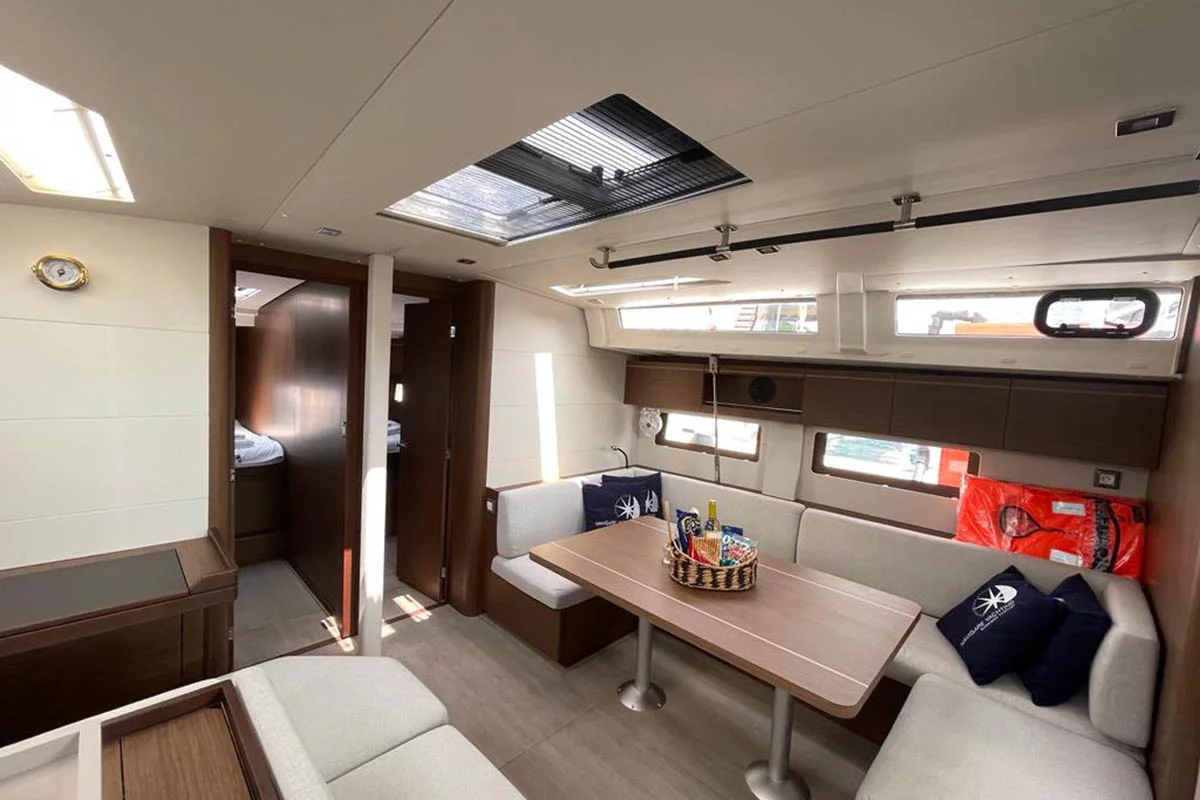 Oceanis 51.1 - 5 + 1 cab. (EAST)  - 6