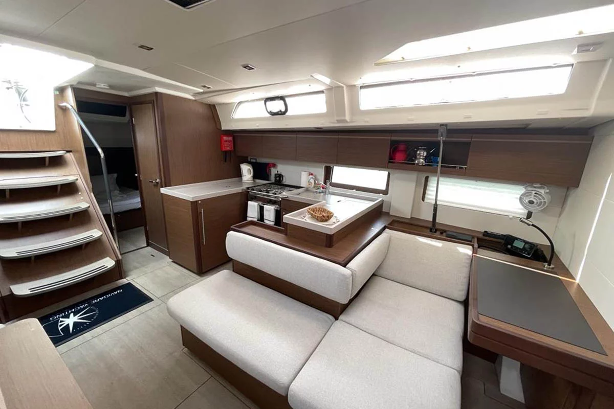 Oceanis 51.1 - 5 + 1 cab. (EAST)  - 7