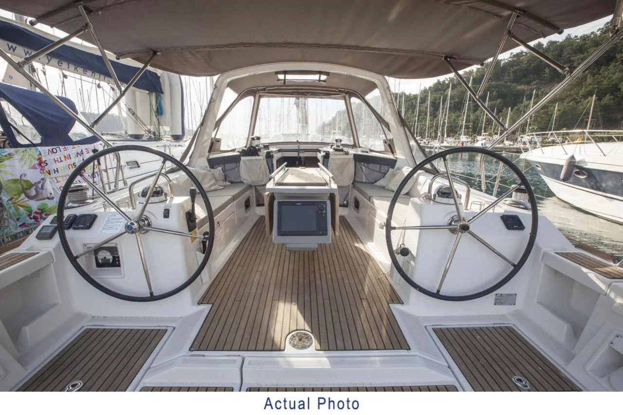 Oceanis 41 (Kino)  - 4