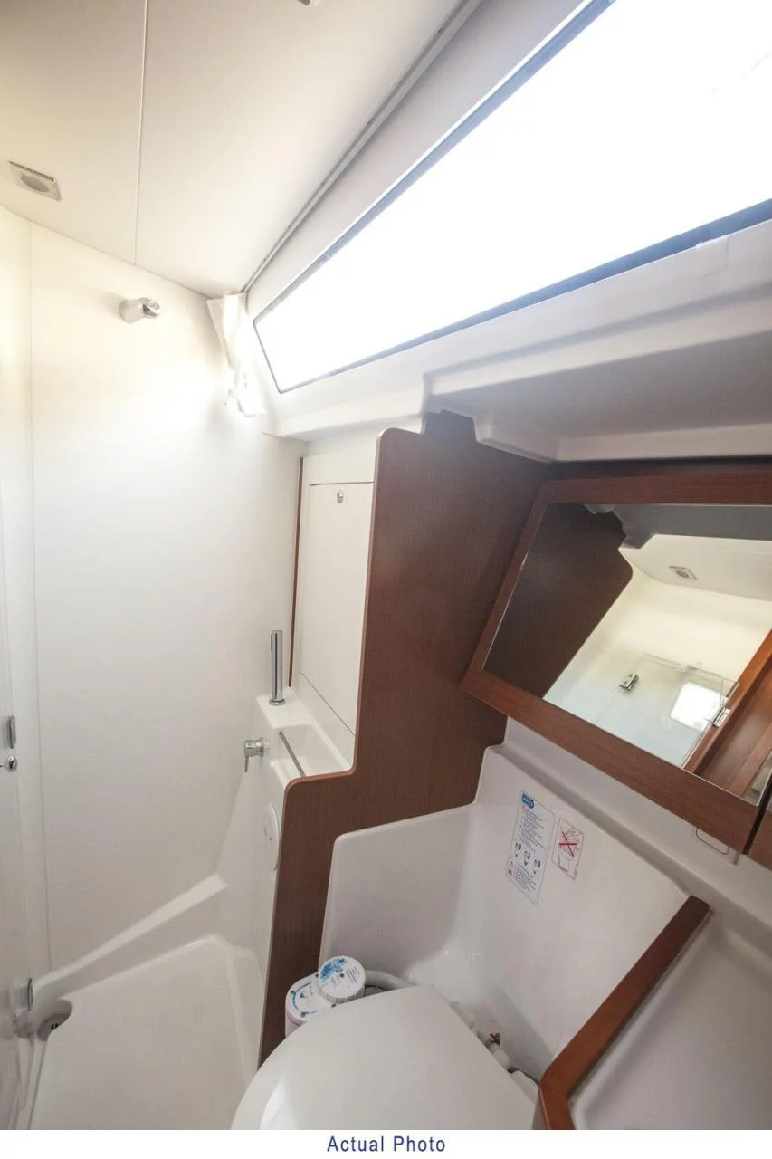Oceanis 41 (Kino)  - 16