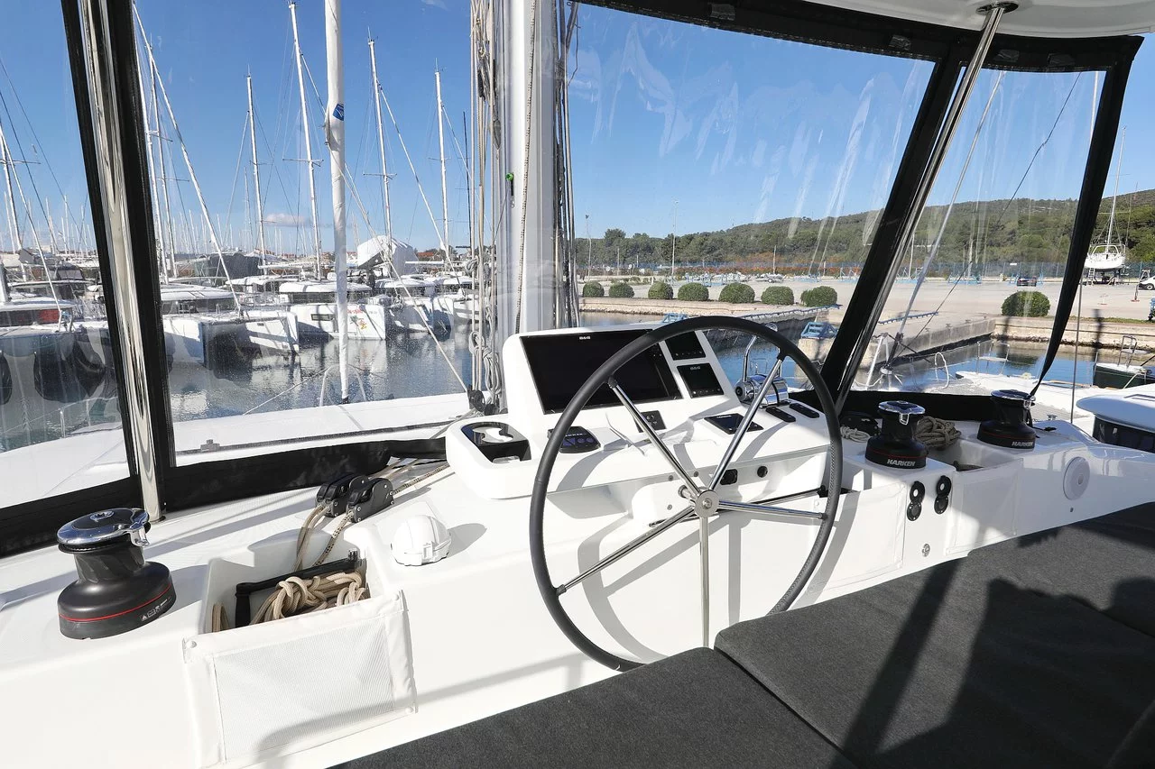 Lagoon 50 - 6 + 1 cab. (Celeste Del Mar)  - 8