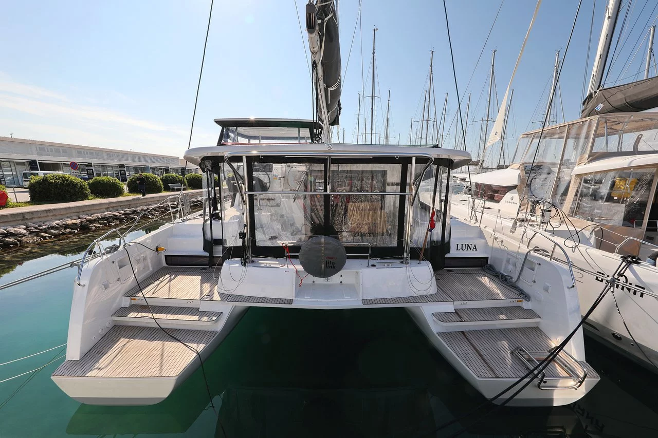 Lagoon 42 - 4 + 2 cab. (Luna)  - 3