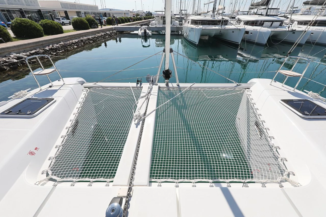Lagoon 42 - 4 + 2 cab. (Luna)  - 8