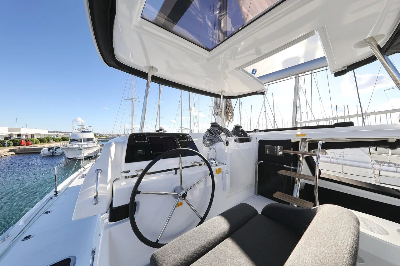 Lagoon 42 - 4 + 2 cab. (Rea)  - 8