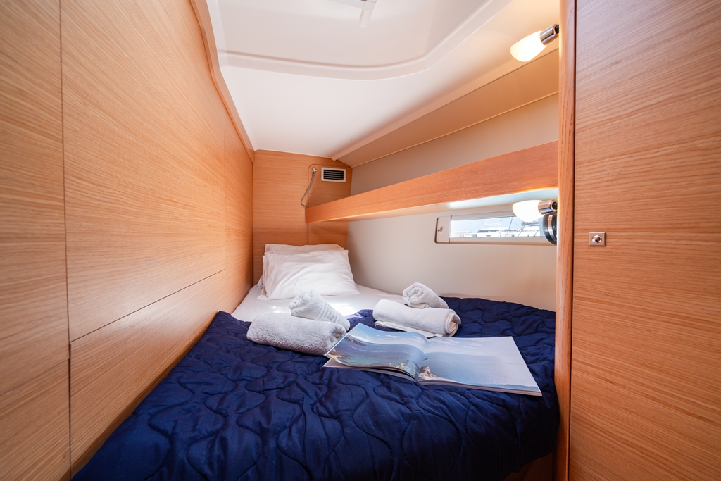 Dufour 460 GL — photo 13