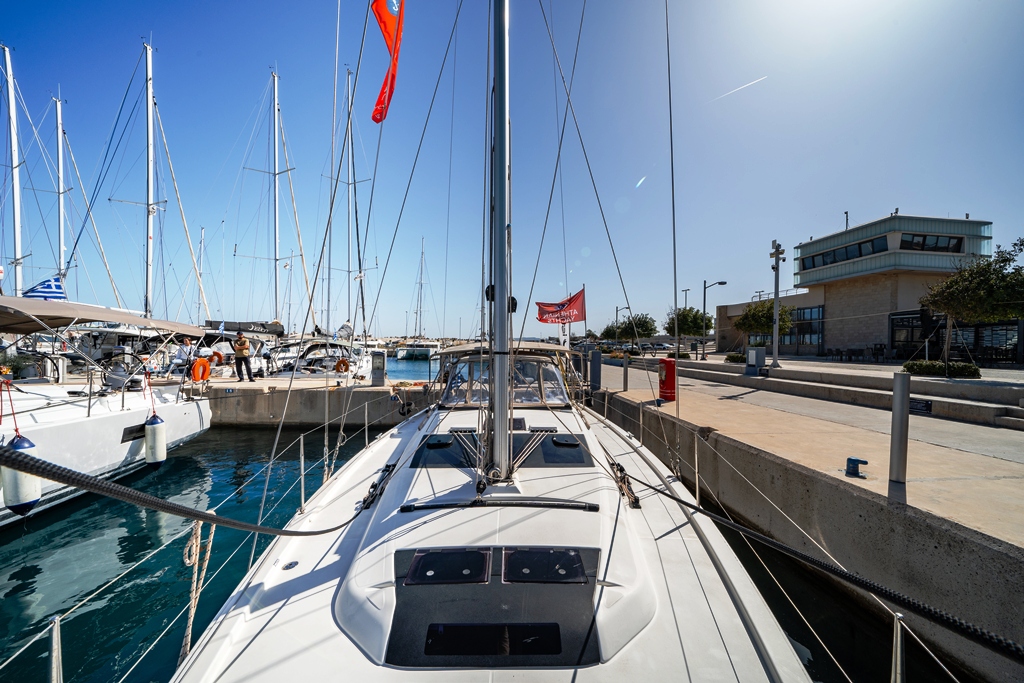 Dufour 390 GL — photo 6