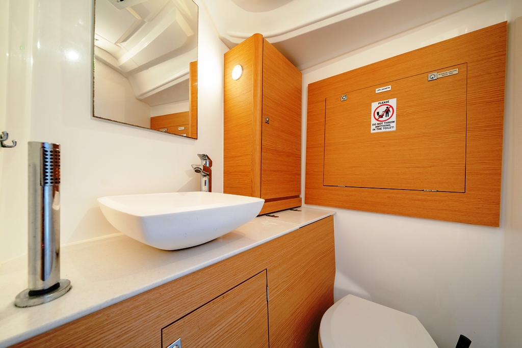 Dufour 390 GL — photo 14