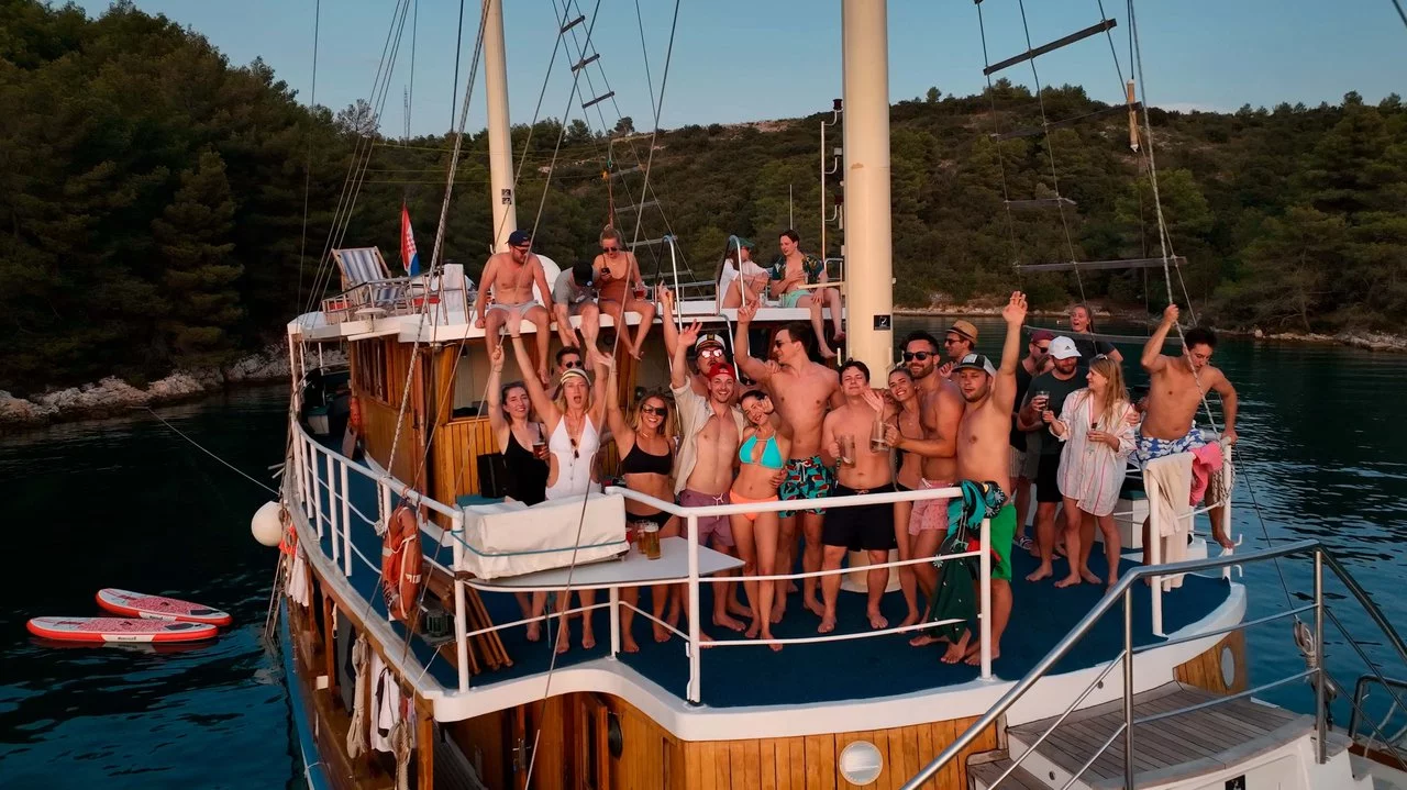 Novi Dan (Novi Dan)  - 16