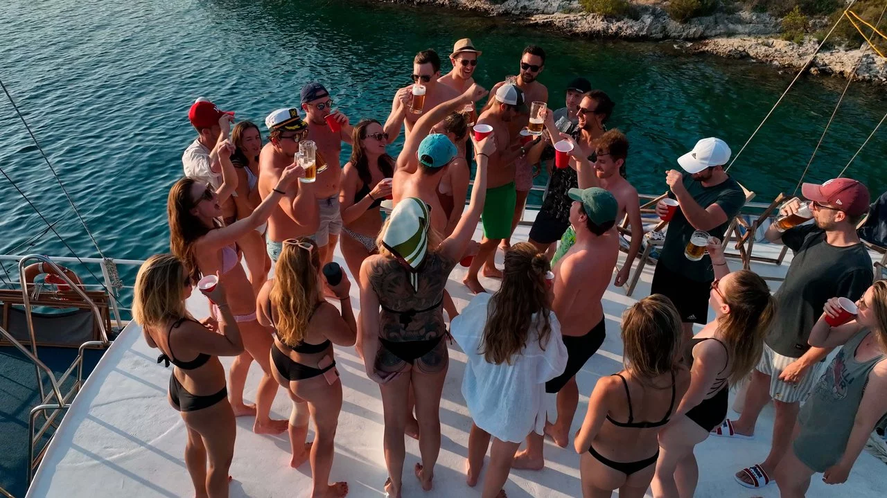 Novi Dan (Novi Dan)  - 17