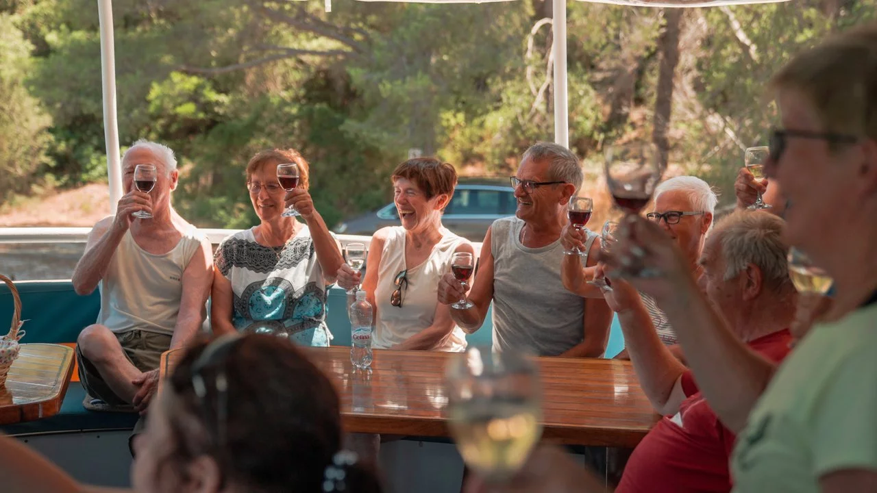 Novi Dan (Novi Dan)  - 24