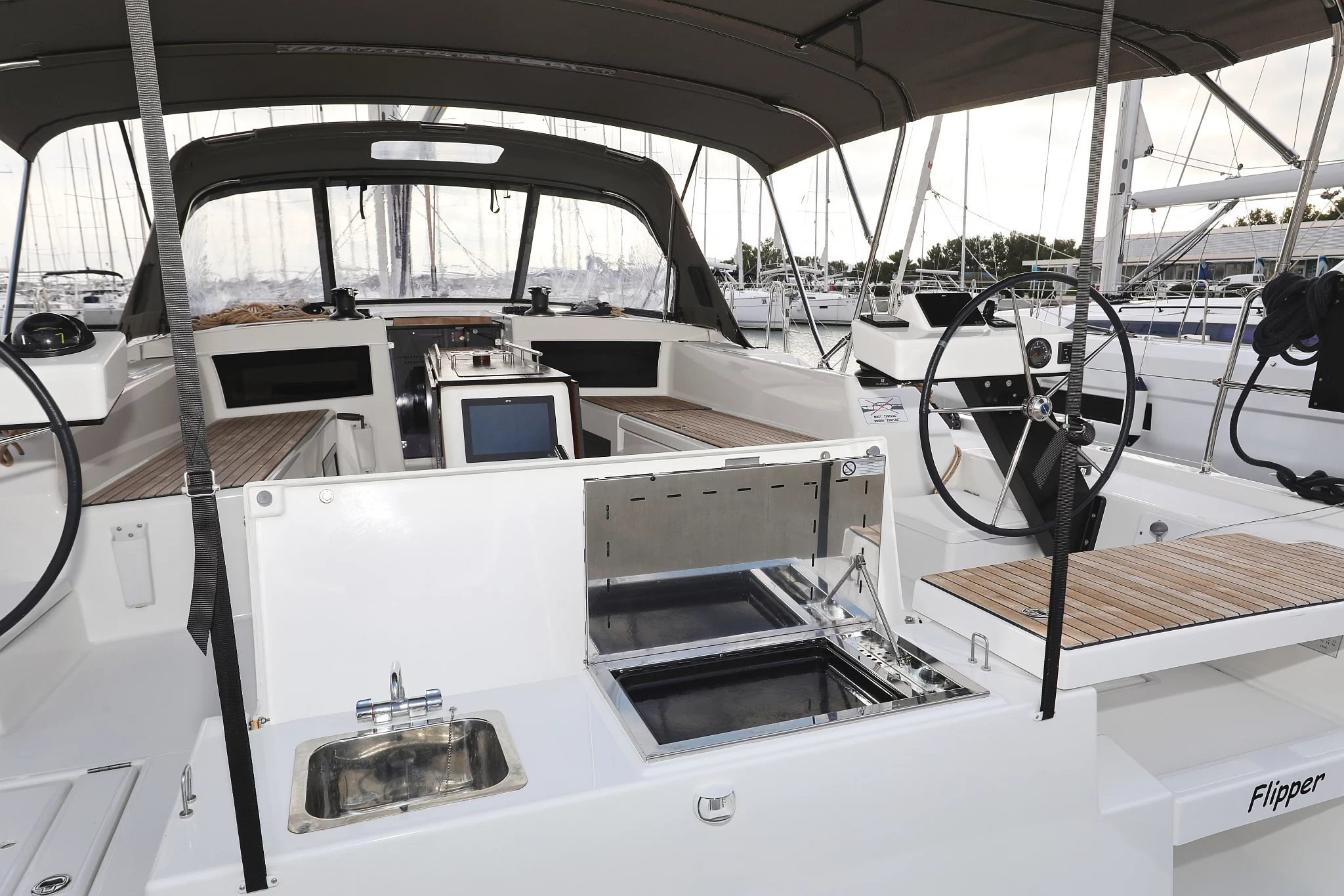 Dufour 470 - 4 cab. (Flipper)  - 46