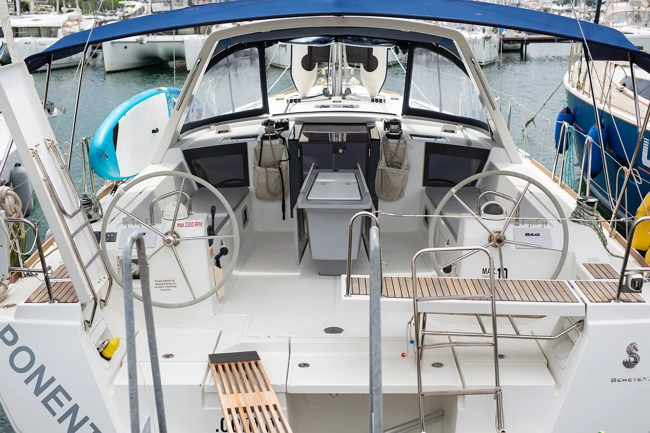 Oceanis 45 - 4 cab. (Ponente)  - 2
