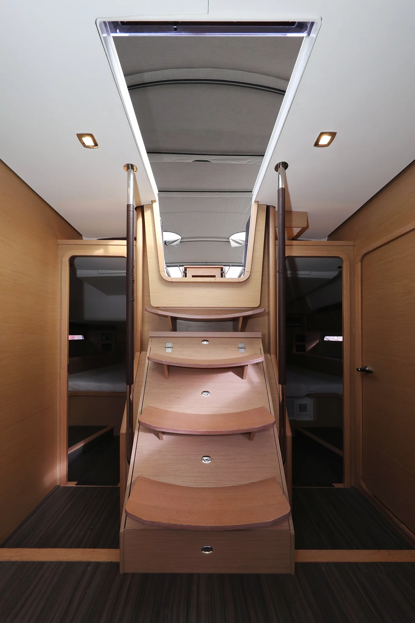 Dufour 56 Exclusive - 5 + 1 cab. (Moonlight)  - 40
