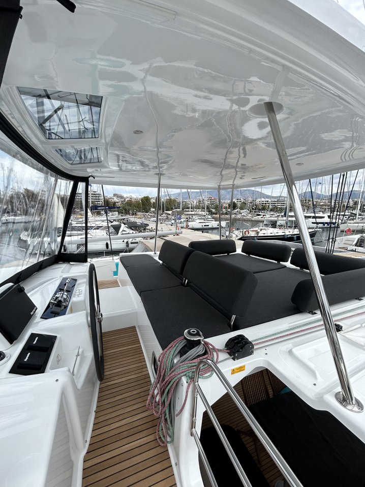 Photo #3 - Lagoon 46 - 4 + 2 cab. (Astraeus) in Skiathos - 37877