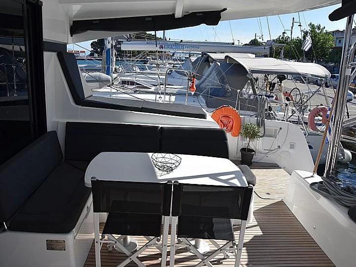 Lagoon 42 - 4 + 2 cab. (Kit Cat)  - 3
