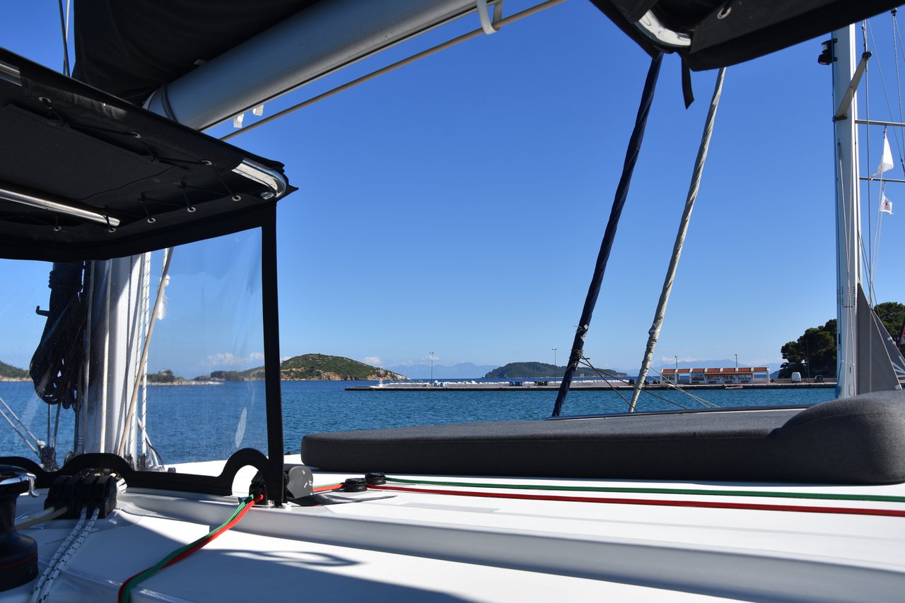 Photo #5 - Lagoon 42 - 4 + 2 cab. (Antel) in Lefkada - 37884