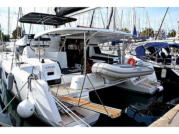 Photo #1 - Lagoon 42 - 4 + 2 cab. (Arion) in Skiathos - 37885