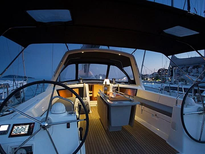 Oceanis 48 - 5 cab. (Invictus)  - 6