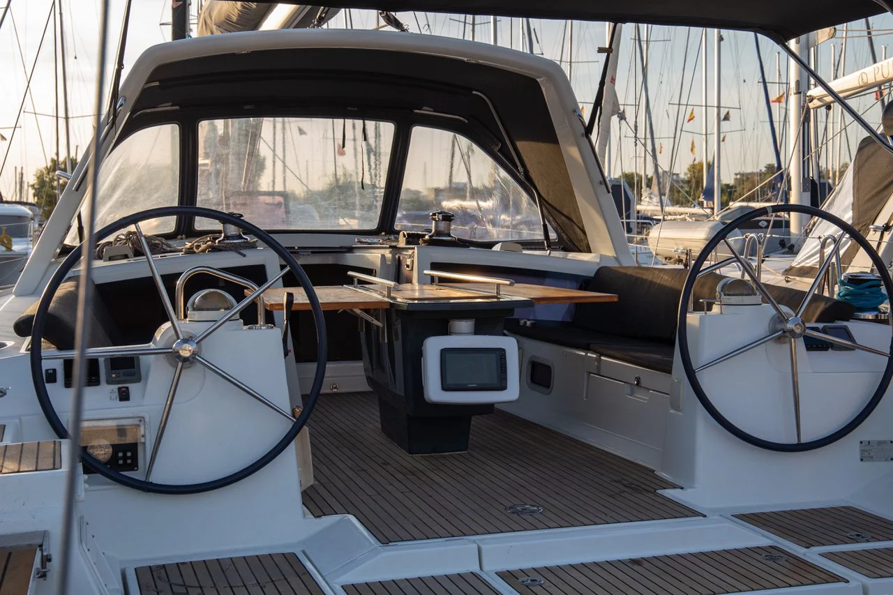 Oceanis 48 - 5 cab. (Aeolis)  - 5