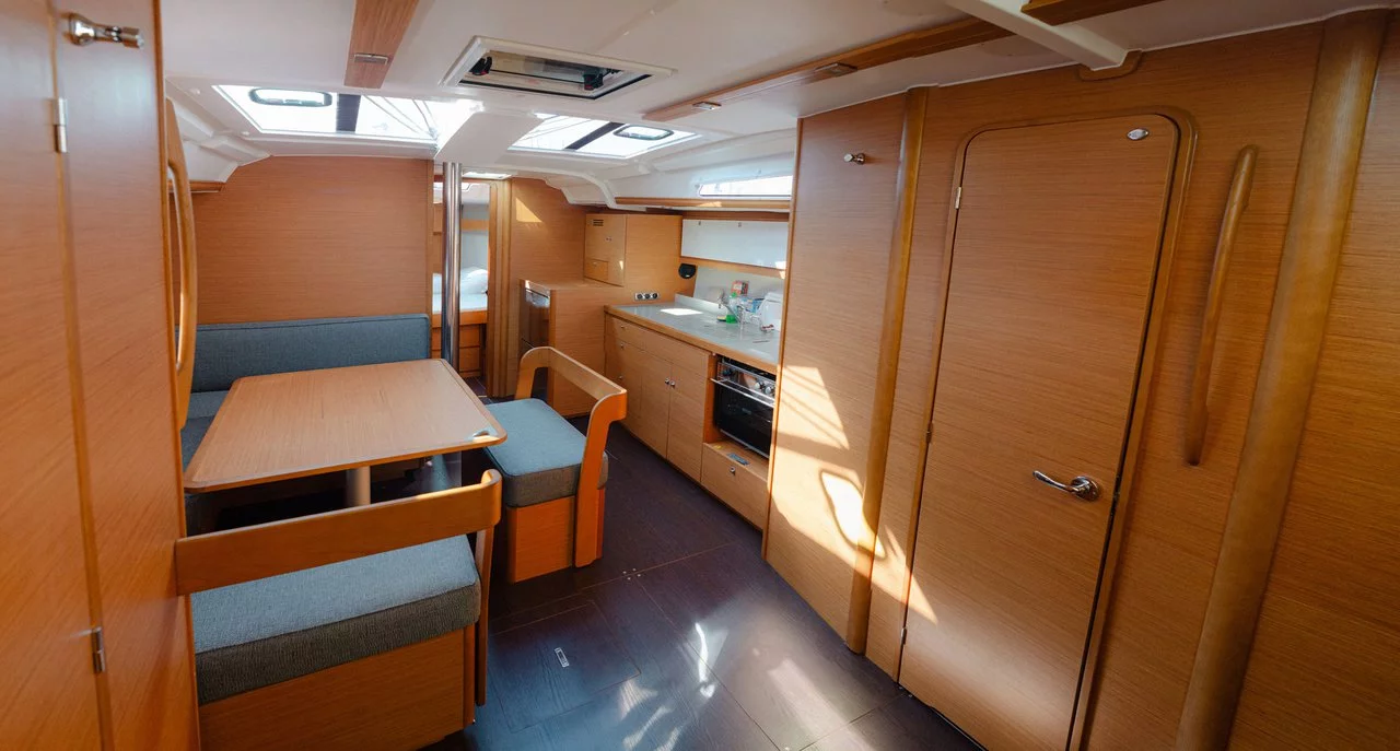 Dufour 430 (Armonia)  - 11
