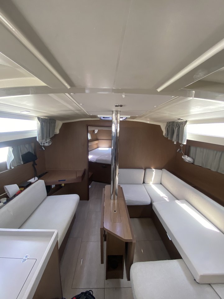 Photo #5 - Oceanis 41.1 (Iris) en Athènes - 37898