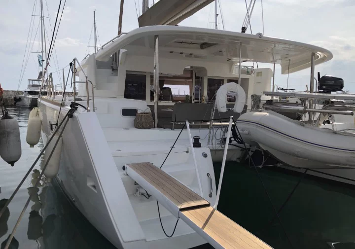 Lagoon 450 F - 4 + 2 cab. (Azraq)  - 0
