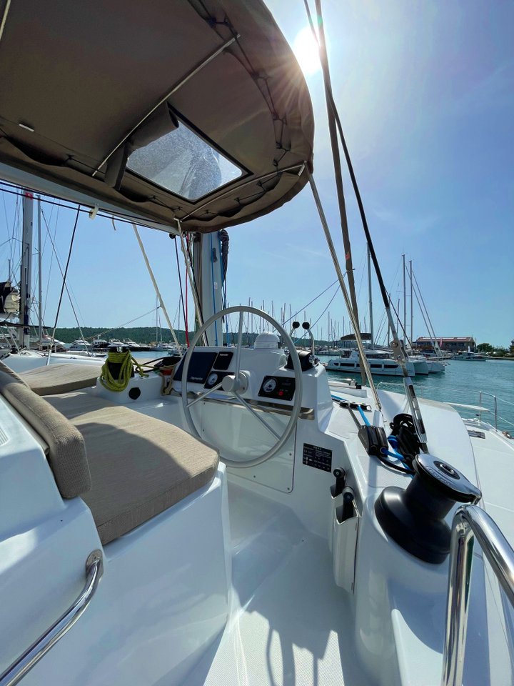 Photo #15 - Bali 4.2 - 4 + 1 cab. (Sail and Adventure) in Pirovac - 37906