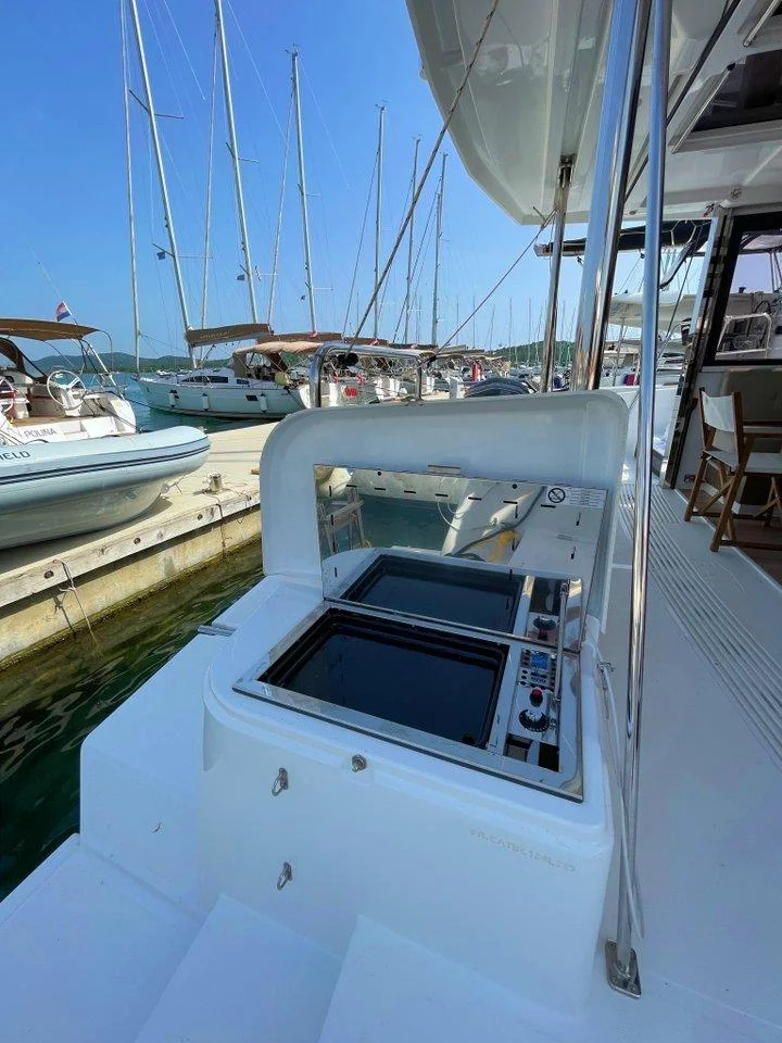 Bali 4.2 - 4 + 1 cab. (Sail and Adventure)  - 16
